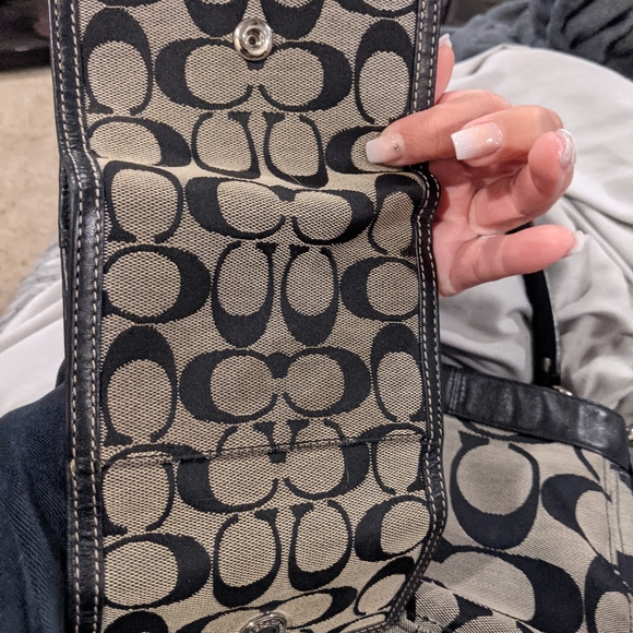 Authentic small coach purse with matching wallet - Picture 2 of 8
